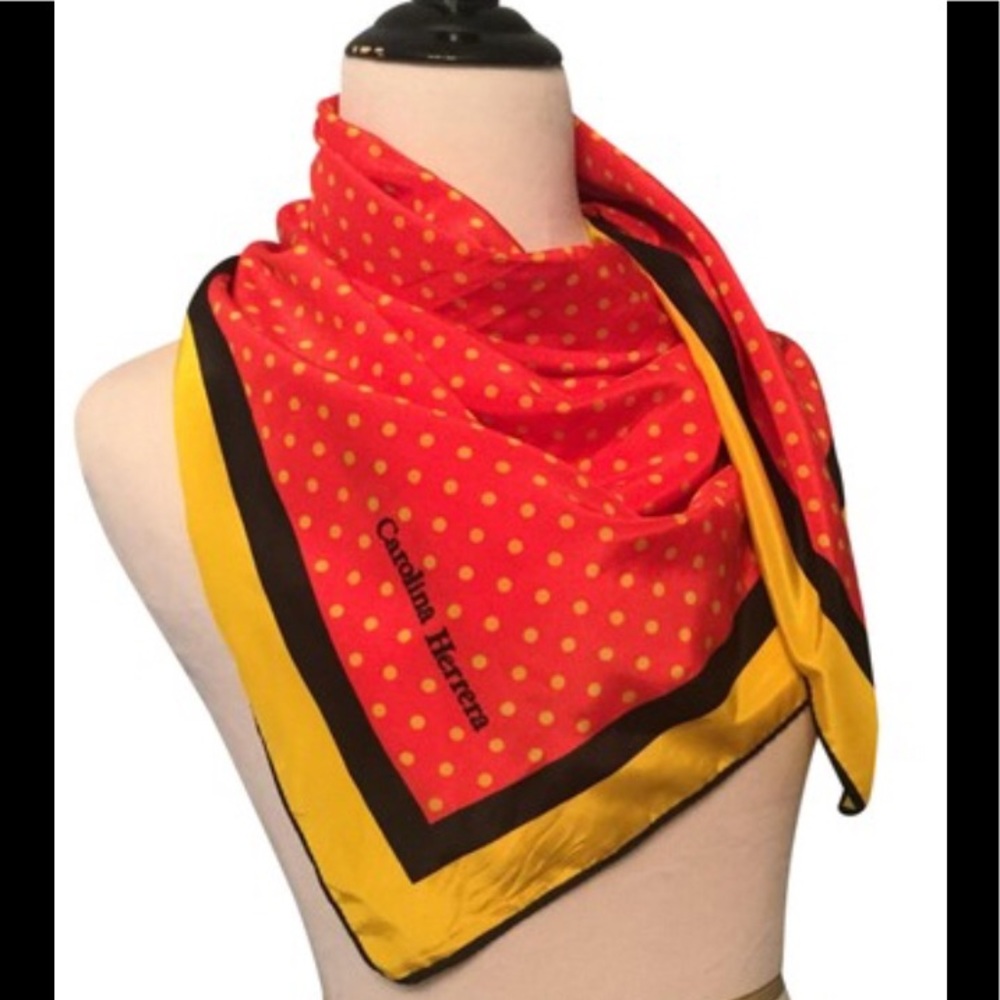 🛑❌SOLD Carolina Herrera Silk Scarf❌🛑❗️